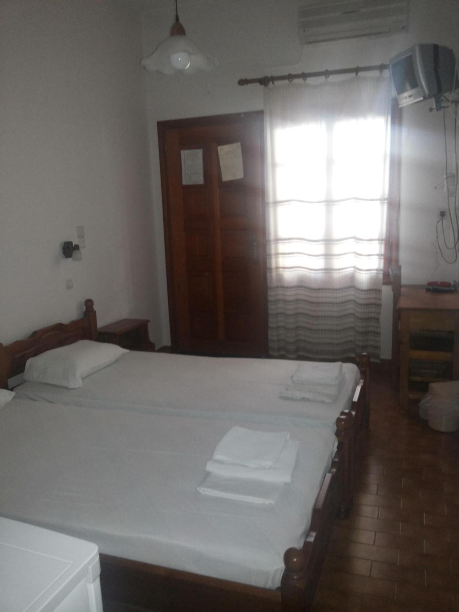 Stelios Rooms Palaiochora Phòng bức ảnh